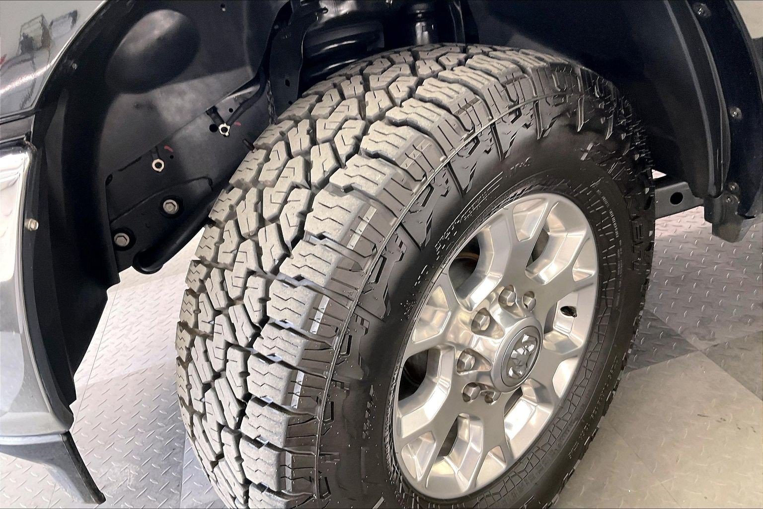 Used 2022 RAM 2500 Laramie AWD/4WD image 33