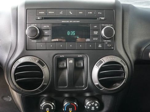Used 2013 Jeep Wrangler Sport AWD/4WD image 19