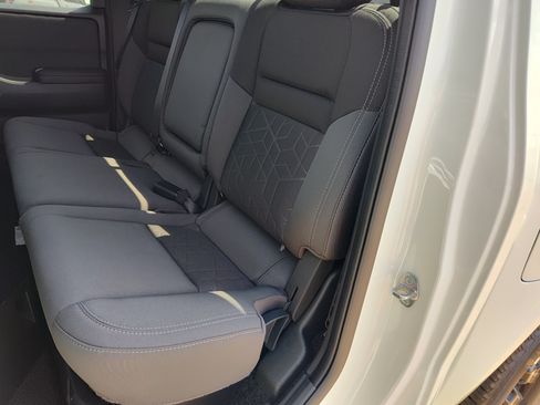 New 2026 Nissan Frontier SV w/ SV Convenience Package AWD/4WD image 14