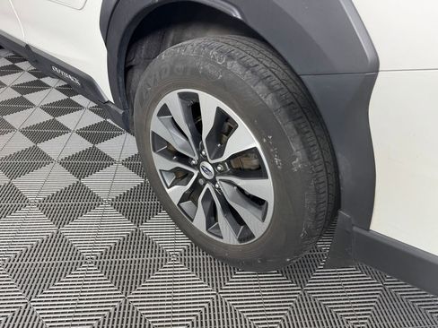Used 2023 Subaru Outback Limited XT image 11