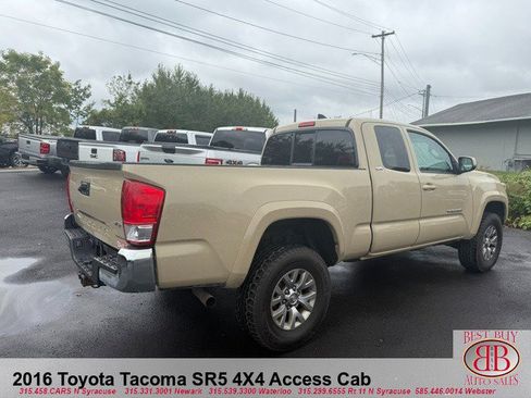 Used 2016 Toyota Tacoma SR5 image 3