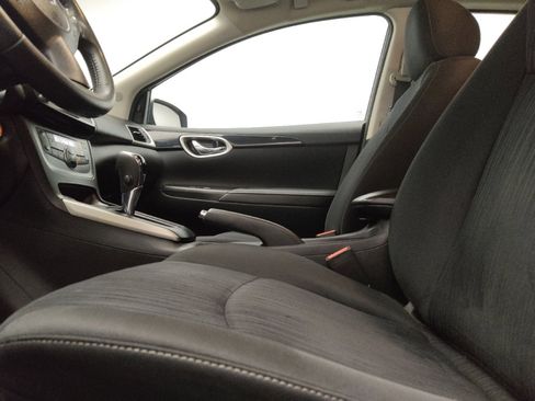 Used 2019 Nissan Sentra SV w/ Special Edition Package FWD image 17