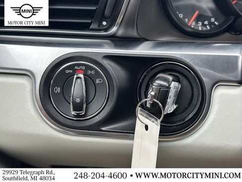 Used 2015 Porsche 911 Targa 4S AWD/4WD image 29