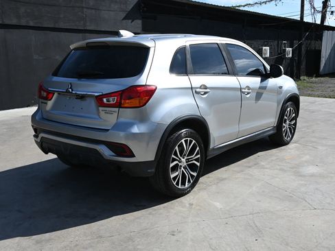 Used 2018 Mitsubishi Outlander Sport ES image 4