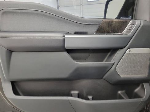 Used 2021 Ford F150 Lariat w/ Equipment Group 502A High image 19