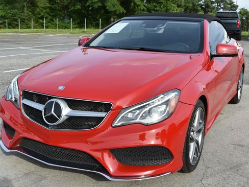 Used 2016 Mercedes-Benz E 550 Cabriolet image 2