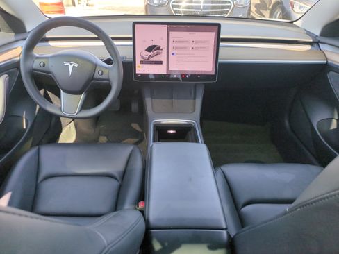Used 2023 Tesla Model 3 Standard Range image 14