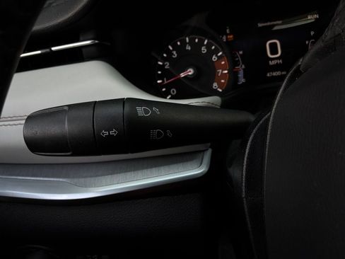 Used 2025 Jeep Compass Limited AWD/4WD image 37