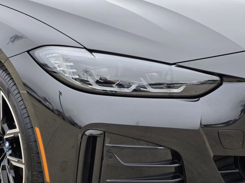Used 2023 BMW i4 eDrive40 w/ M Sport Package image 6