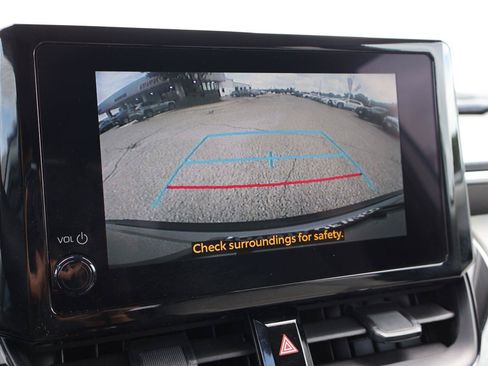 Used 2026 Toyota Corolla Cross LE FWD image 27