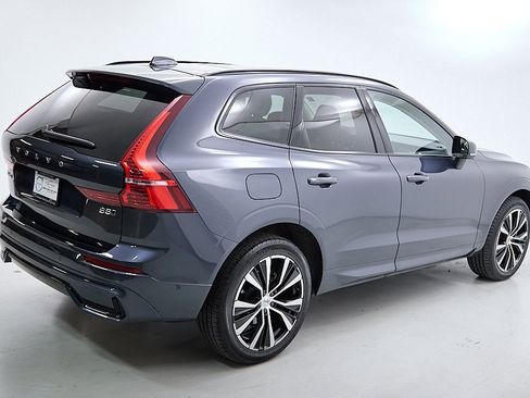 Certified 2023 Volvo XC60 B5 Plus w/ Climate Package image 9