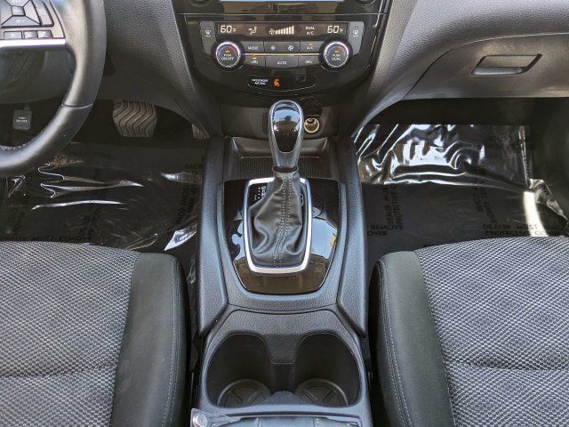 Used 2021 Nissan Rogue Sport SV FWD image 19