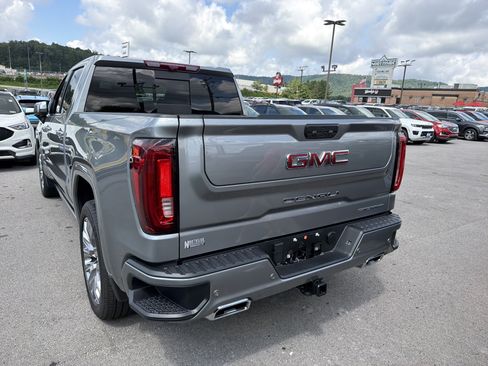 Used 2024 GMC Sierra 1500 Denali w/ Denali Reserve Package AWD/4WD image 10
