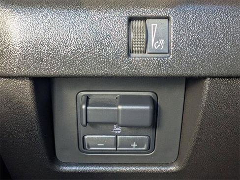 Used 2023 GMC Canyon AT4 w/ AT4 Premium Package image 28