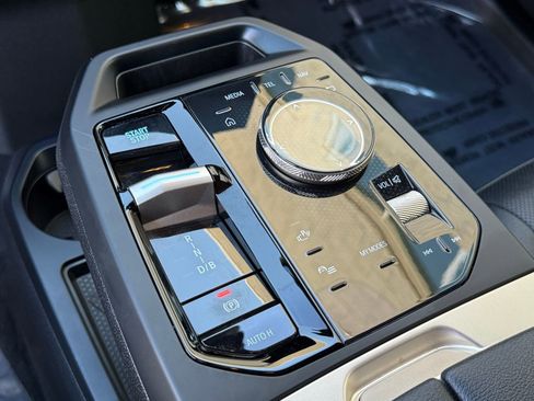 Used 2026 BMW iX xDrive60 image 28