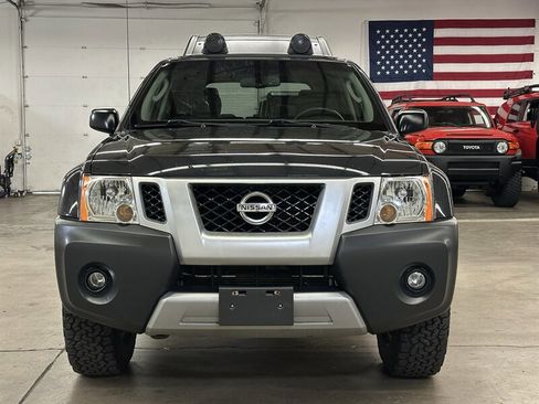 Used 2012 Nissan Xterra PRO-4X image 7
