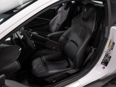 Used 2022 Ferrari Roma RWD image 28