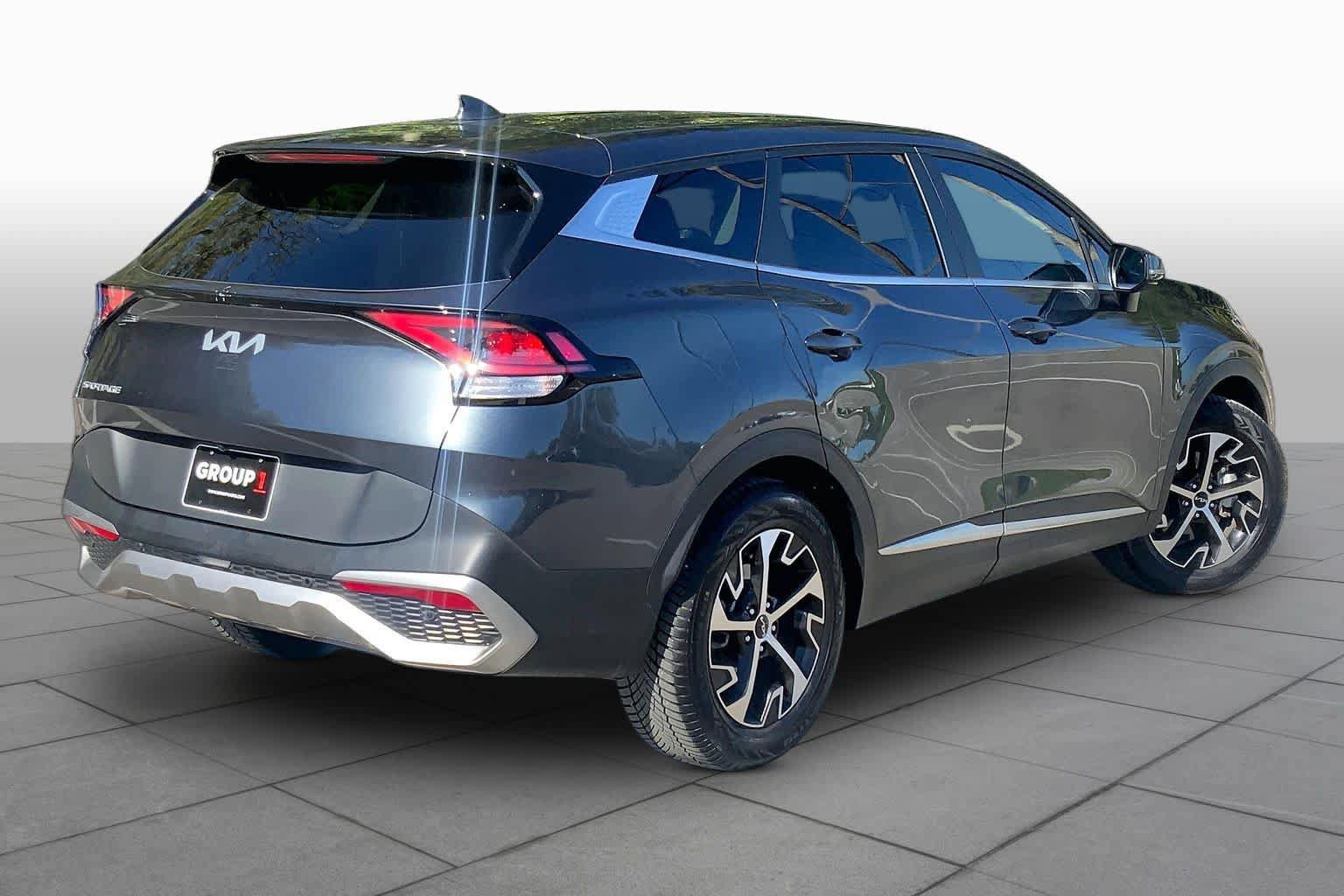 Used 2023 Kia Sportage EX FWD image 12