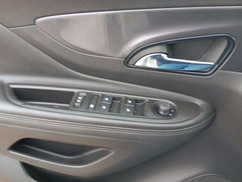 Used 2022 Buick Encore Preferred w/ Safety Package II image 15