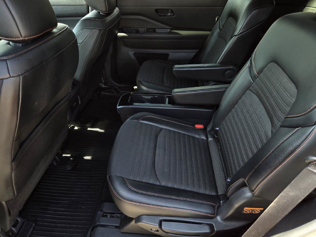 Certified 2024 Nissan Pathfinder Rock Creek AWD/4WD image 11