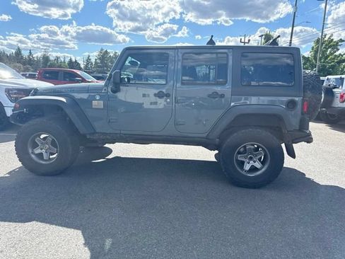 Used 2014 Jeep Wrangler Unlimited Rubicon w/ Connectivity Group AWD/4WD image 9