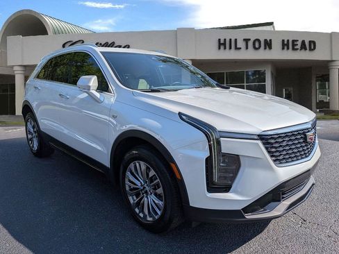 Certified 2024 Cadillac XT4 Premium Luxury FWD image 8