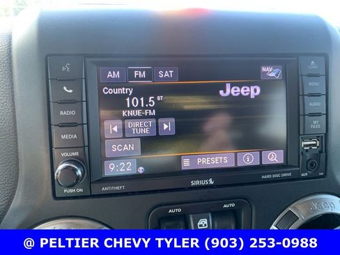 Used 2018 Jeep Wrangler Unlimited Sahara AWD/4WD image 20