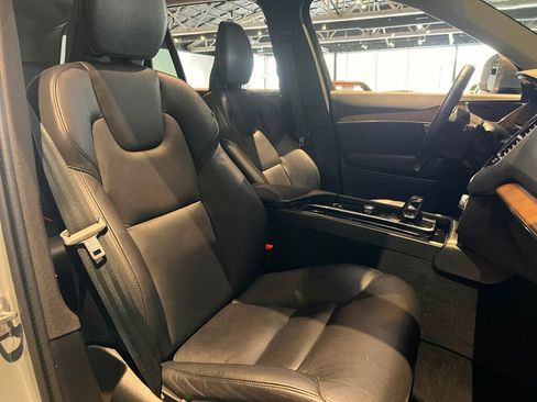 Used 2024 Volvo XC90 T8 Plus w/ Protection Package Premier AWD/4WD image 23