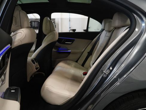 New 2026 Mercedes-Benz C 300 4MATIC Sedan image 16