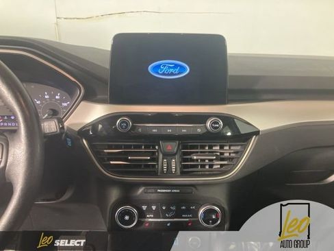 Used 2020 Ford Escape SEL image 14