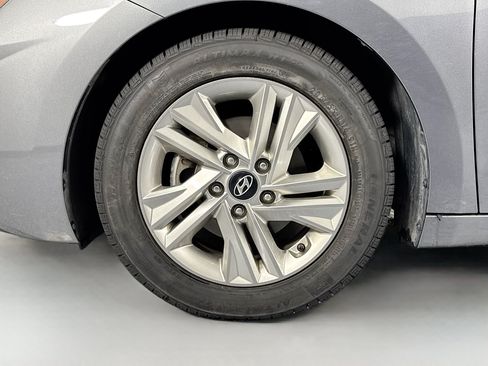 Used 2019 Hyundai Elantra Value Edition w/ Cargo Package FWD image 30