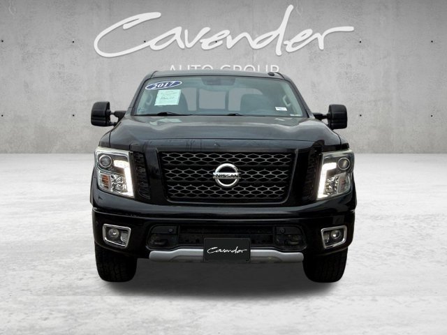 Used 2017 Nissan Titan PRO-4X AWD/4WD image 18
