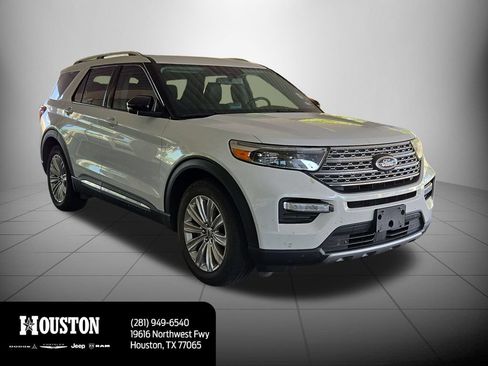 Used 2023 Ford Explorer Limited w/ Limited Technology Package RWD image 3