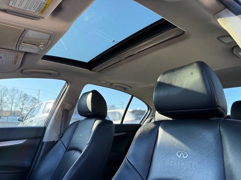 Used 2012 INFINITI G37 x Sedan w/ Premium Pkg image 8