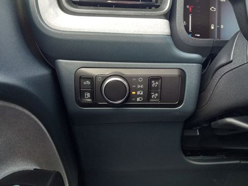 New 2025 Ford Maverick XLT w/ Equipment Group 301A image 24