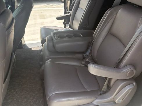 Used 2020 Honda Odyssey Elite image 4