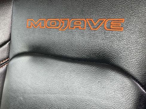 Used 2020 Jeep Gladiator Mojave image 18