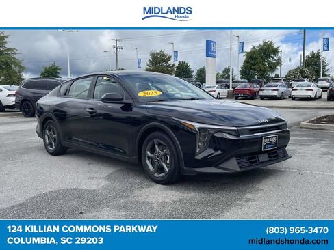 Used 2025 Kia K4 FWD image 31