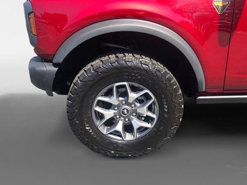 Used 2025 Ford Bronco Badlands AWD/4WD image 15
