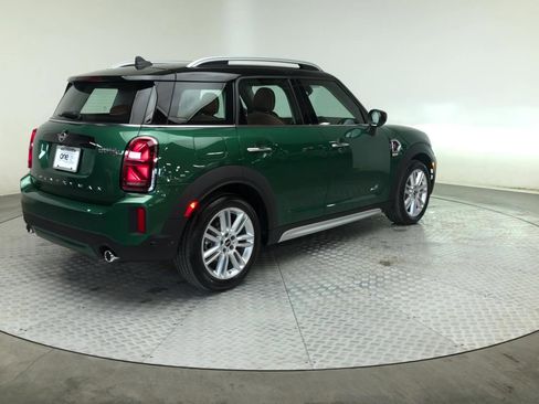 Used 2023 MINI Cooper Countryman S w/ Signature Upholstery Package AWD/4WD image 8