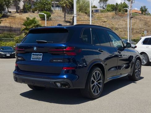 New 2026 BMW X5 xDrive50e w/ M Sport Package AWD/4WD image 18