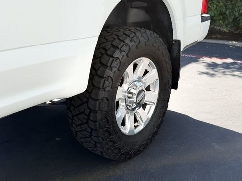 Used 2020 Ford F350 Platinum w/ FX4 Off-Road Package AWD/4WD image 19