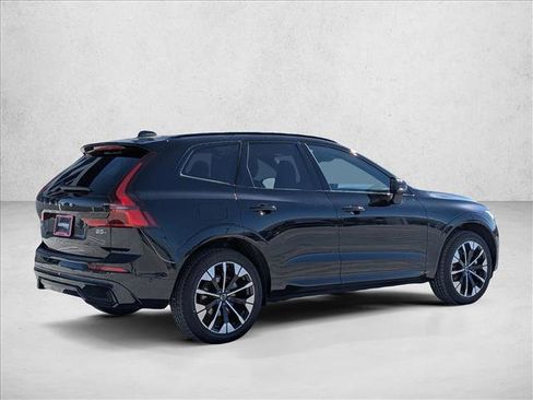 Used 2026 Volvo XC60 B5 Plus w/ Climate Package AWD/4WD image 2
