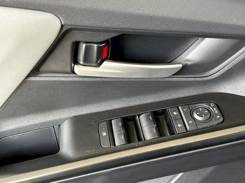 New 2026 Subaru Solterra AWD/4WD image 11