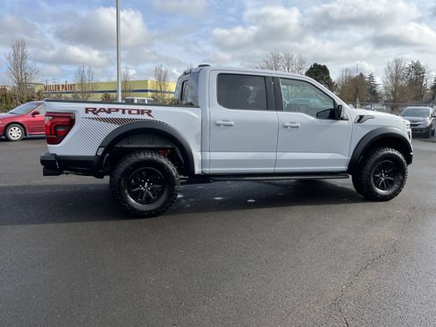 Used 2025 Ford F150 Raptor image 6