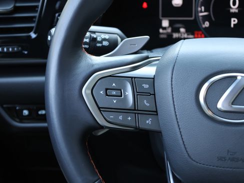 Used 2024 Lexus NX 250 FWD w/ Towing Package (2000 Lbs) image 19