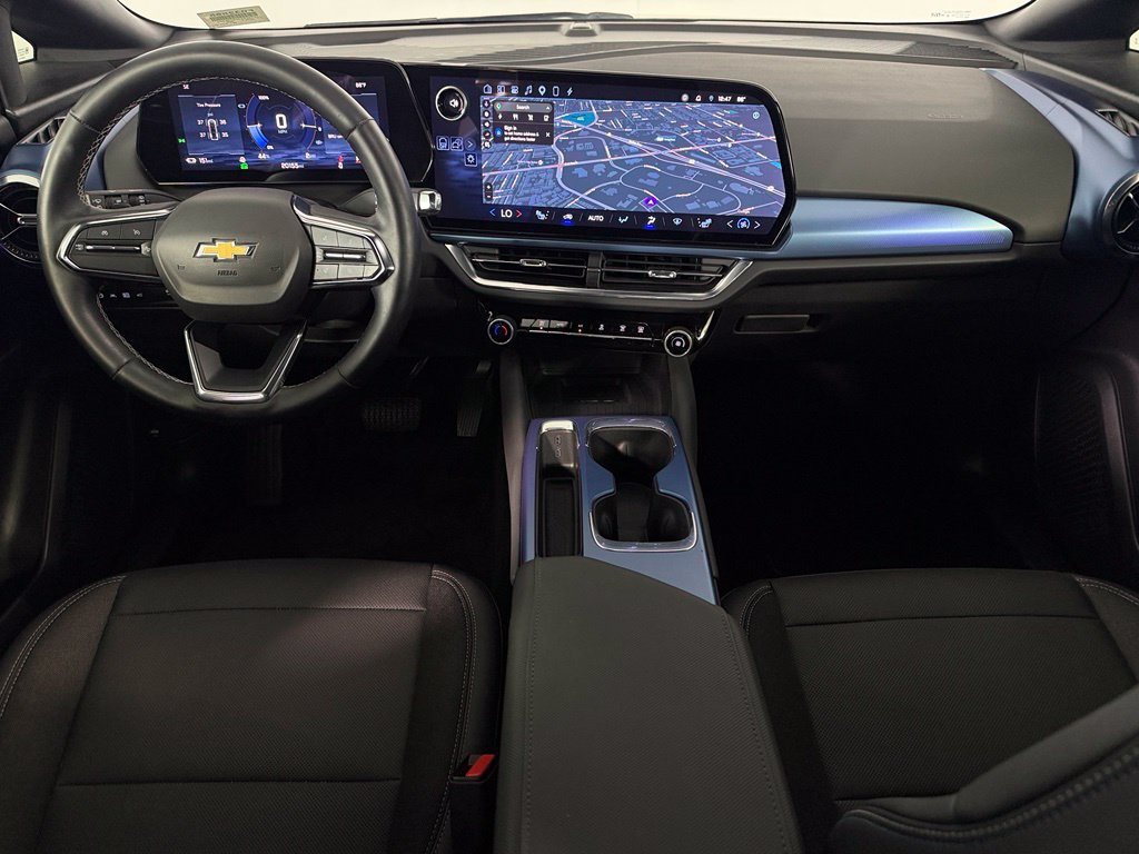 Used 2025 Chevrolet Equinox EV LT w/ Convenience Package FWD image 13