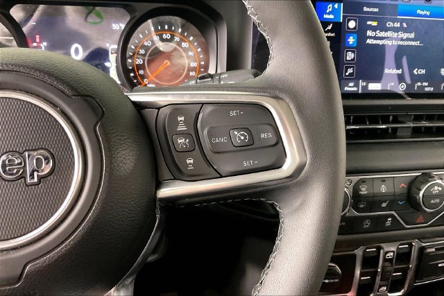 Used 2026 Jeep Wrangler Unlimited Sahara AWD/4WD image 11