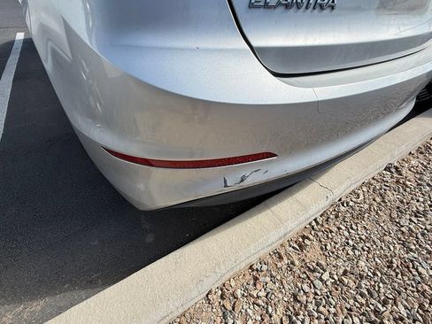 Used 2018 Hyundai Elantra SEL FWD image 25
