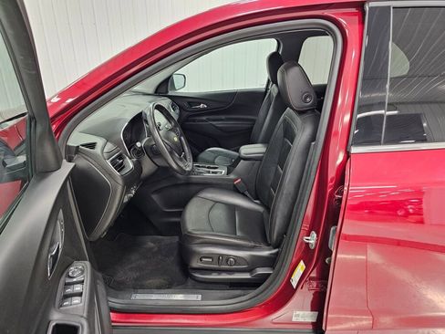 Used 2020 Chevrolet Equinox Premier image 11